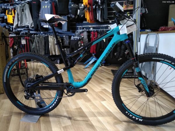 Vtt rocky mountain thunderbolt 30 carbone l